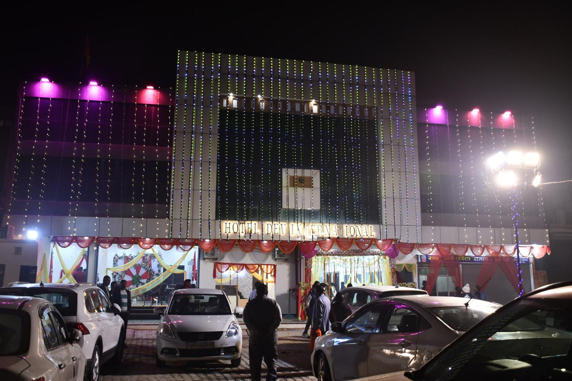 Hotel Dev International Khalilabad Exterior foto